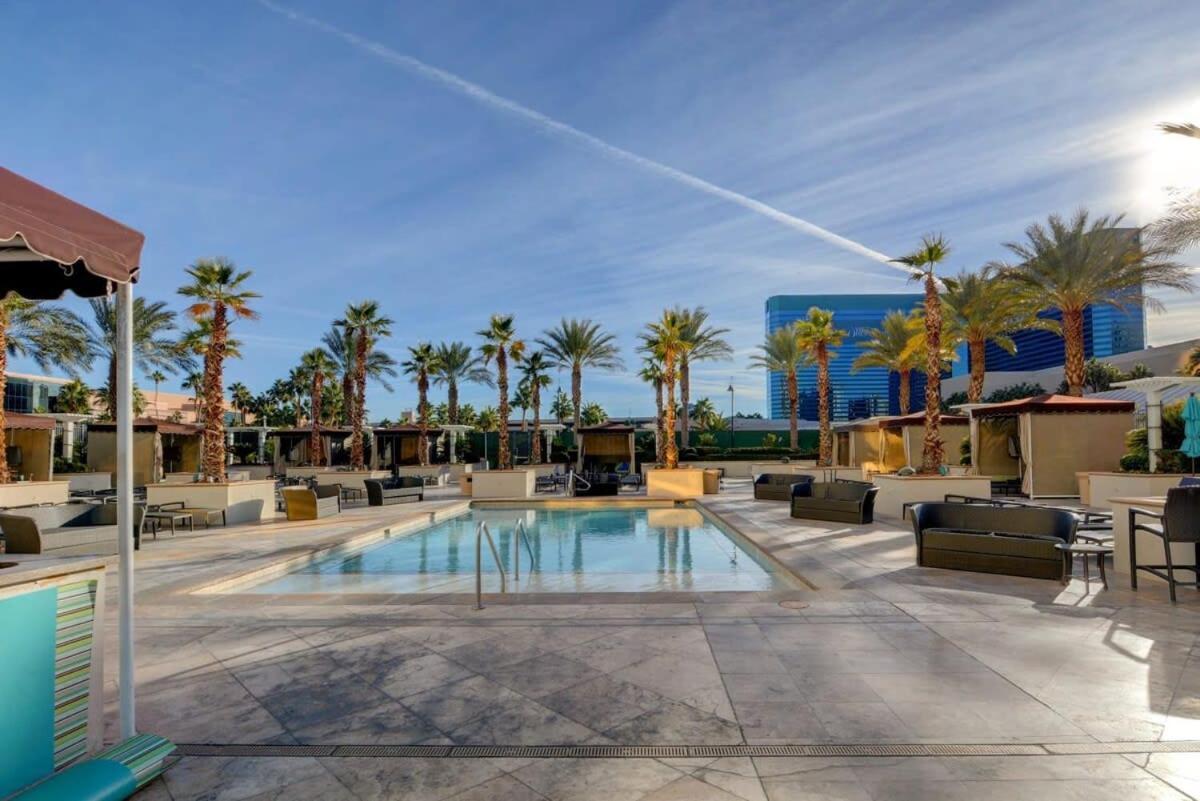 Mgm Signature-22-611 Strip View Jacuzzi Studio Λας Βέγκας Εξωτερικό φωτογραφία