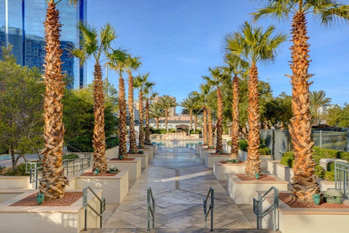 Mgm Signature-22-611 Strip View Jacuzzi Studio Λας Βέγκας Εξωτερικό φωτογραφία
