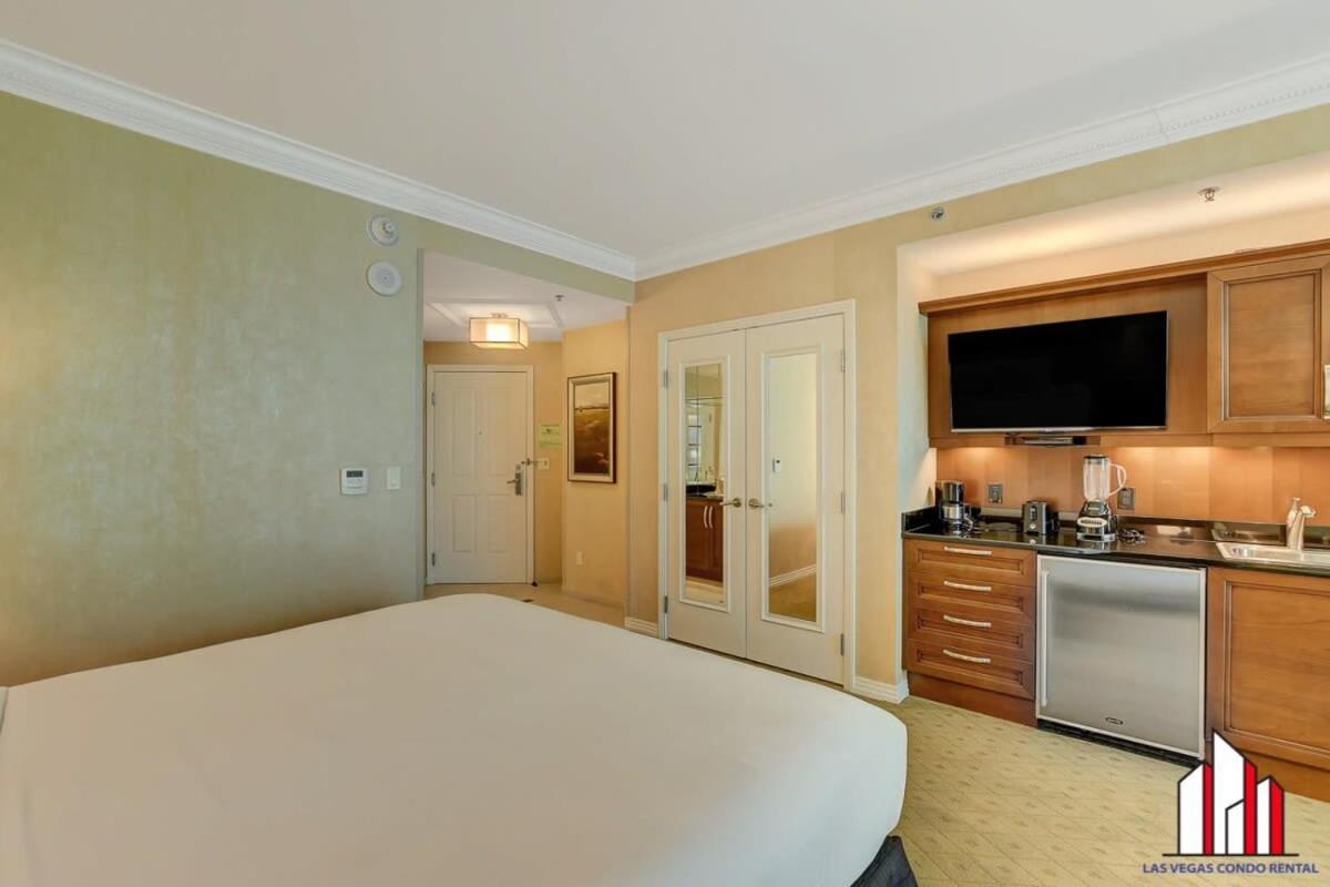 Mgm Signature-22-611 Strip View Jacuzzi Studio Λας Βέγκας Εξωτερικό φωτογραφία
